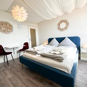Fuer 3 Gaeste Mit Kostenlosen Parkplaetzen Und Lift Apartment